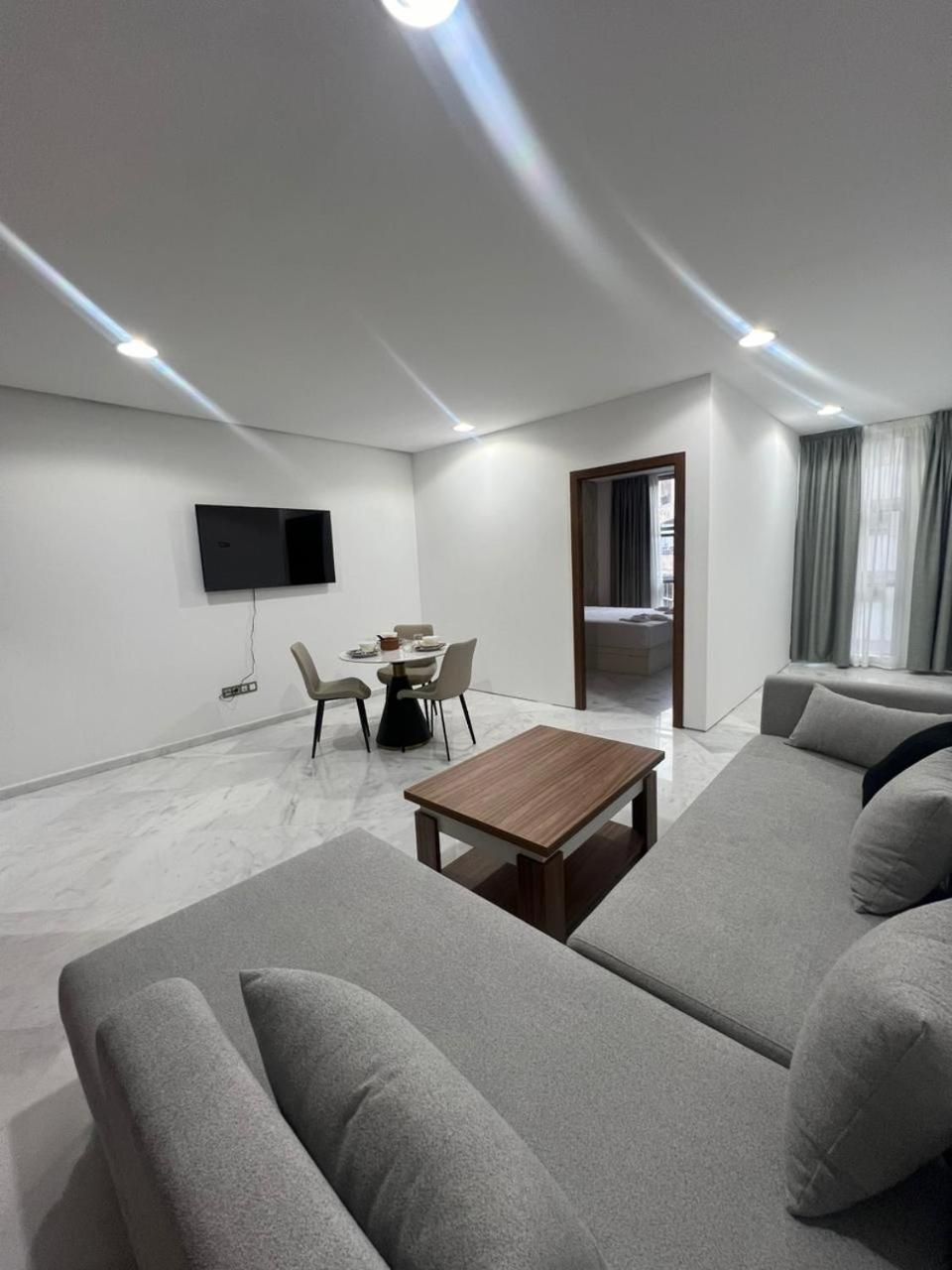 Luxe Tanger Apartment ภายนอก รูปภาพ