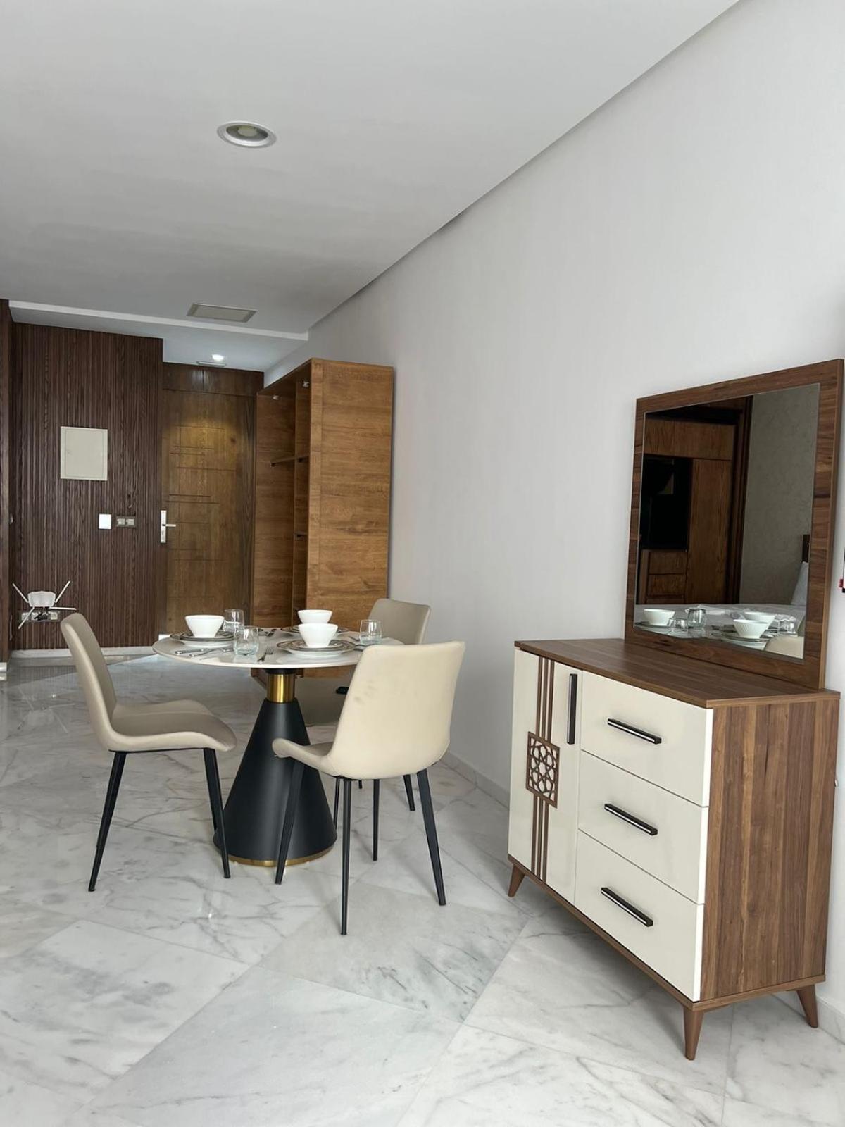 Luxe Tanger Apartment ภายนอก รูปภาพ